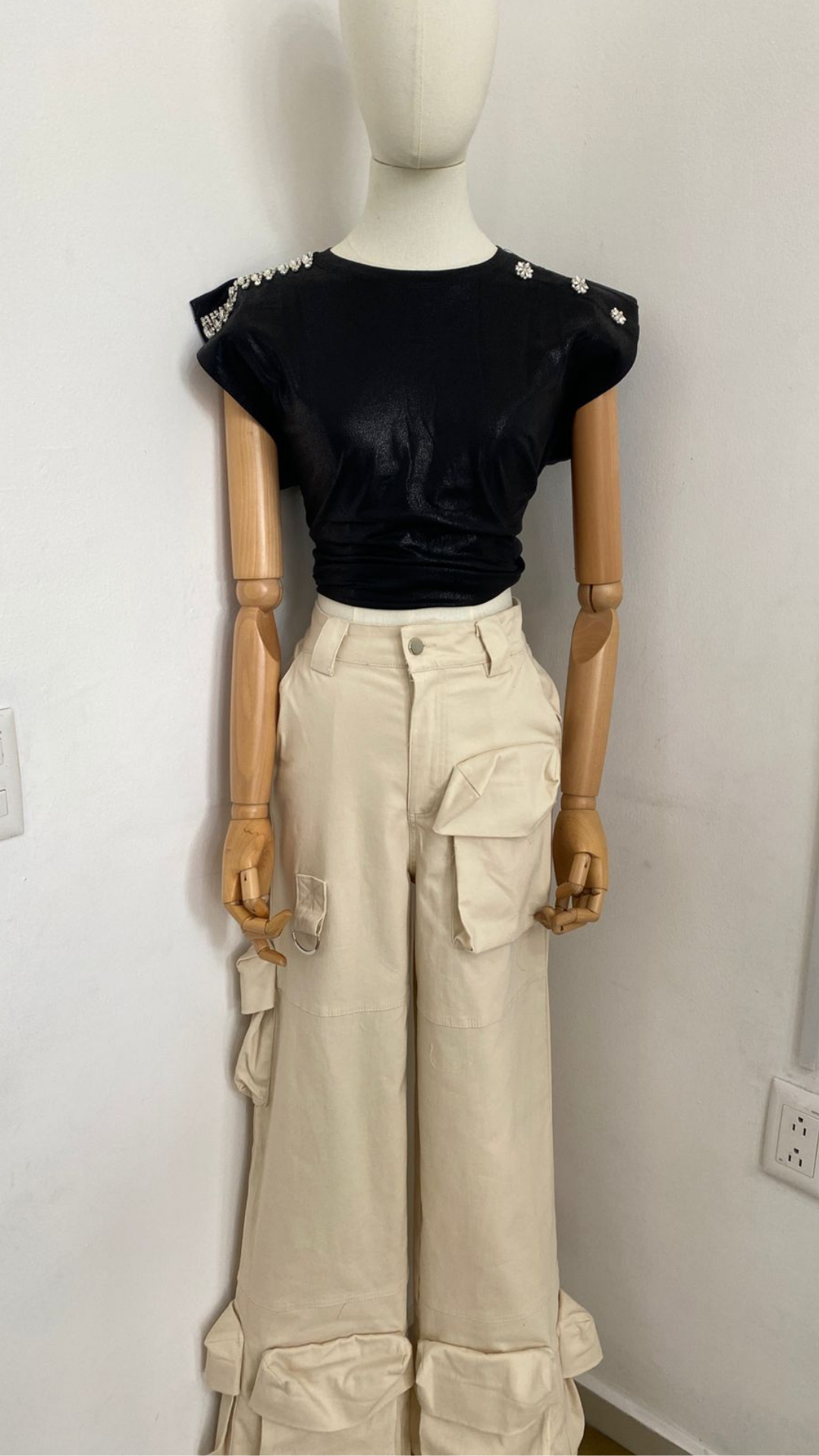 Pantalón cargo beige